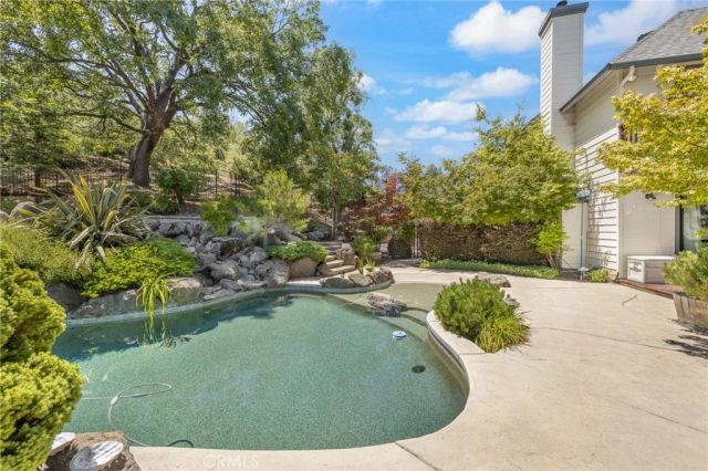 41723 Yosemite Pines, Oakhurst, CA 93644