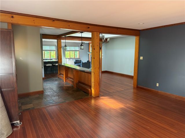 3137 Harts Run Rd, Hampton, PA 15101