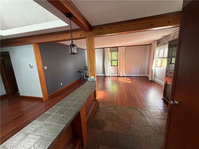 3137 Harts Run Rd, Hampton, PA 15101