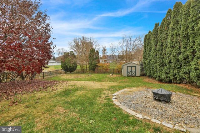 138 W MAIN ST, Newmanstown, PA 17073