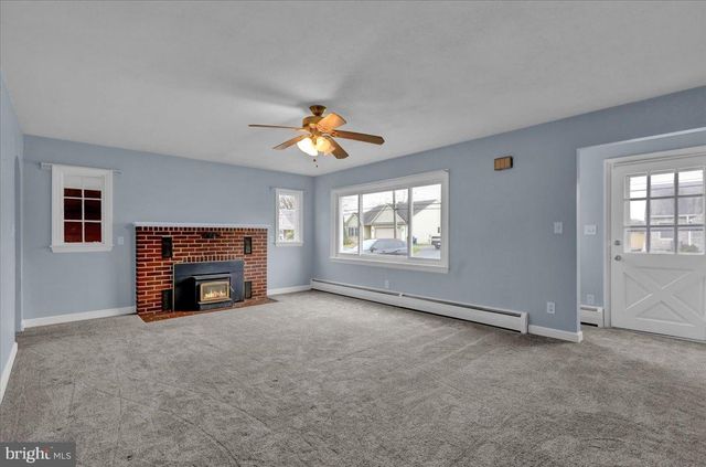 138 W MAIN ST, Newmanstown, PA 17073