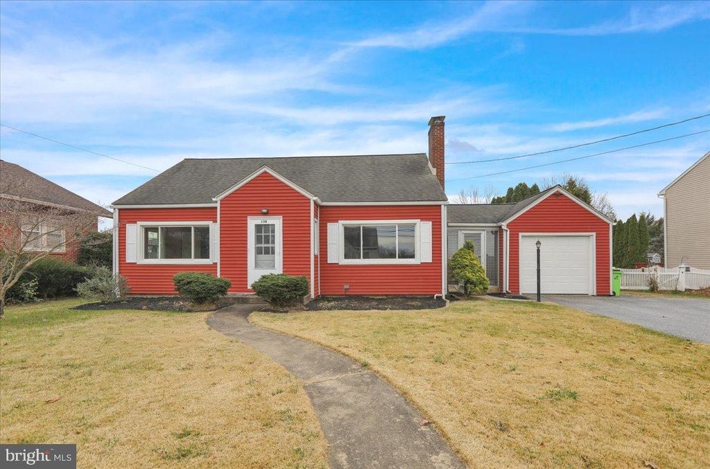 138 W MAIN ST, Newmanstown, PA 17073