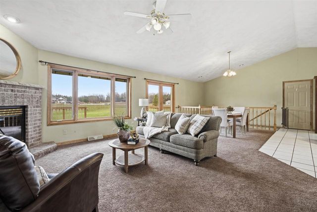 W4967 BURDICK ROAD, Black Creek, WI 54106