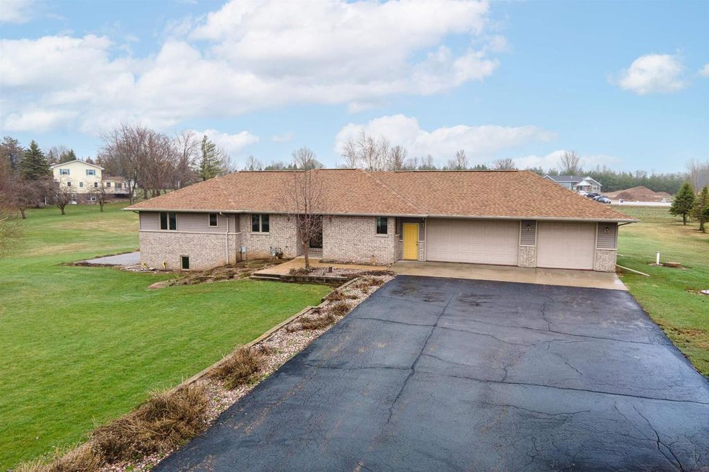 W4967 BURDICK ROAD, Black Creek, WI 54106