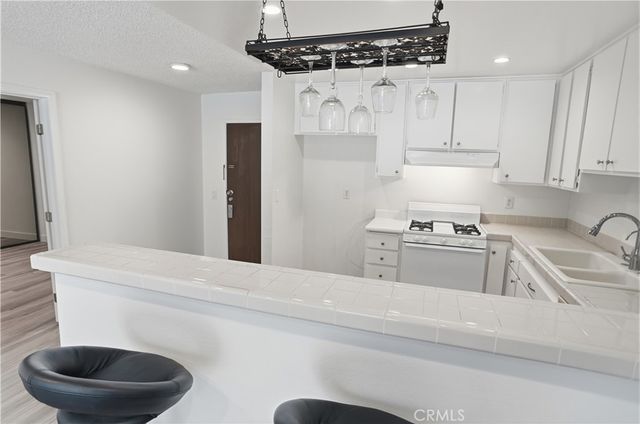 330 N Jackson 116, Glendale, CA 91206