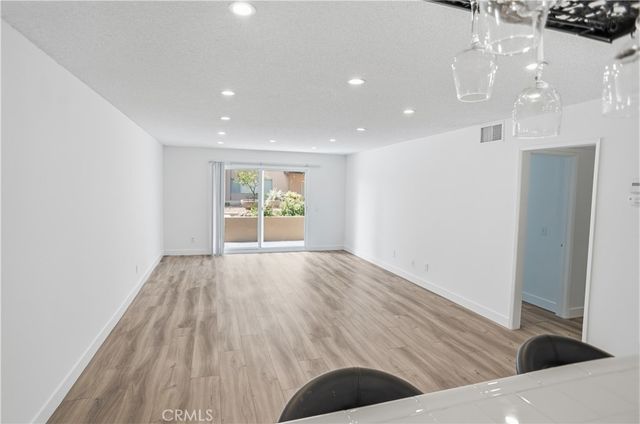 330 N Jackson 116, Glendale, CA 91206