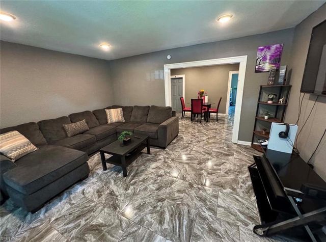 203 Blair AVE, Newport News, VA 23607