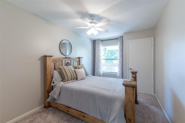 38 Regency Point, Conroe, TX 77356