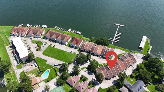 38 Regency Point, Conroe, TX 77356