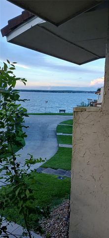 38 Regency Point, Conroe, TX 77356