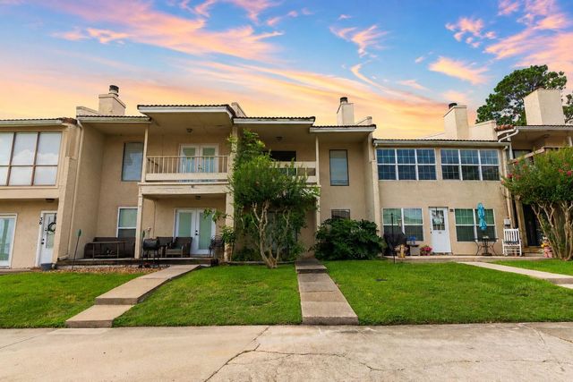 38 Regency Point, Conroe, TX 77356
