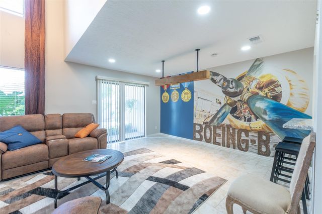 38 Regency Point, Conroe, TX 77356