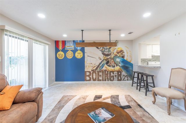 38 Regency Point, Conroe, TX 77356