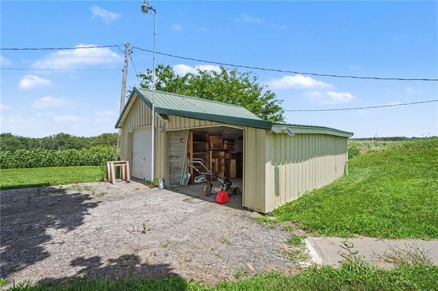 5597 SW County Line Road, Trimble, MO 64492
