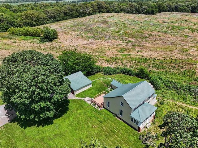 5597 SW County Line Road, Trimble, MO 64492