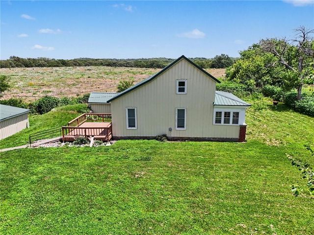 5597 SW County Line Road, Trimble, MO 64492