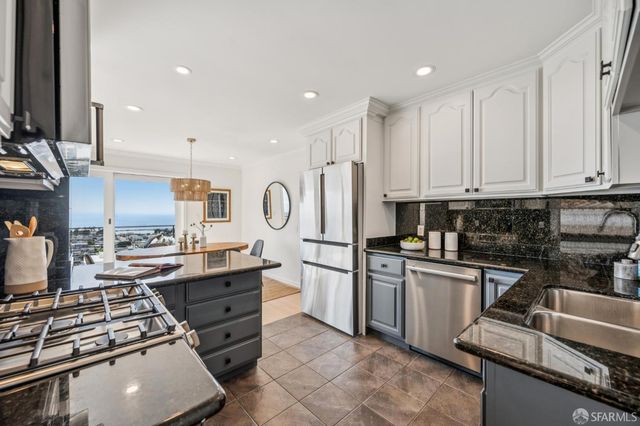 2029 14th Avenue, San Francisco, CA 94116