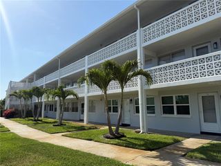 1001 77TH AVENUE N 206, St Petersburg, FL 33702