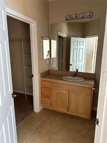 10105 COURTNEY OAKS CIRCLE 304, Tampa, FL 33619