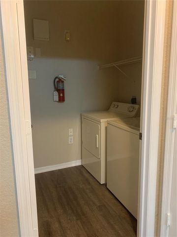10105 COURTNEY OAKS CIRCLE 304, Tampa, FL 33619