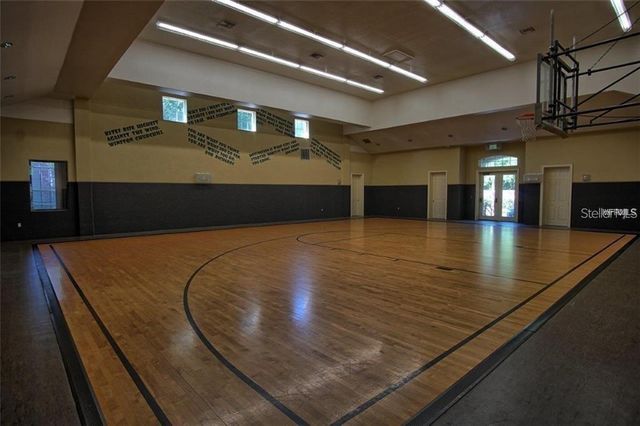 10105 COURTNEY OAKS CIRCLE 304, Tampa, FL 33619