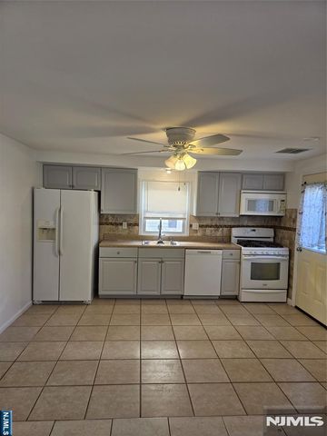 19 Spring Avenue, Bergenfield, NJ 07621
