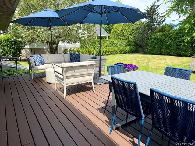 17 Locust Street, Riverhead, NY 11901