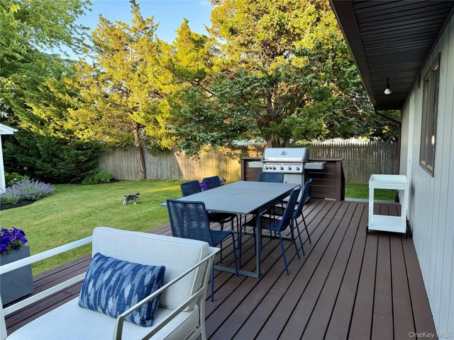 17 Locust Street, Riverhead, NY 11901