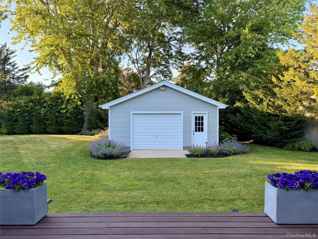 17 Locust Street, Riverhead, NY 11901