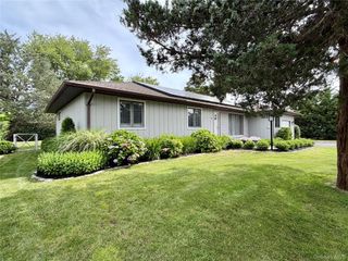 17 Locust Street, Riverhead, NY 11901