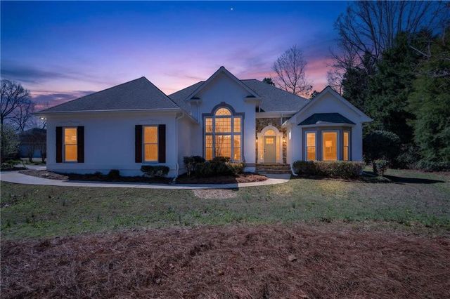 2325 Ettas SE Circle, Conyers, GA 30013