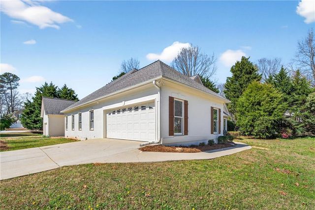 2325 Ettas SE Circle, Conyers, GA 30013