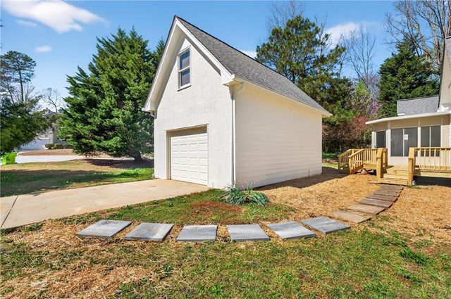 2325 Ettas SE Circle, Conyers, GA 30013