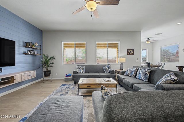 7962 S PARKCREST Street, Gilbert, AZ 85298