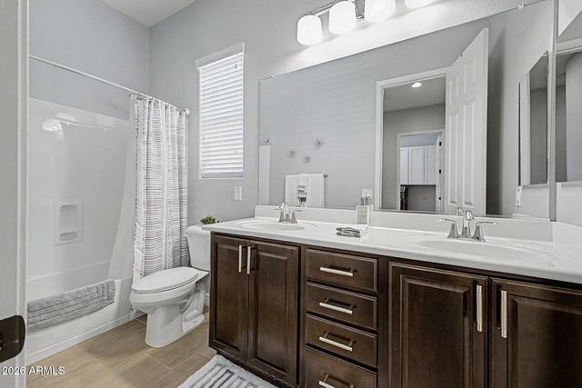 7962 S PARKCREST Street, Gilbert, AZ 85298