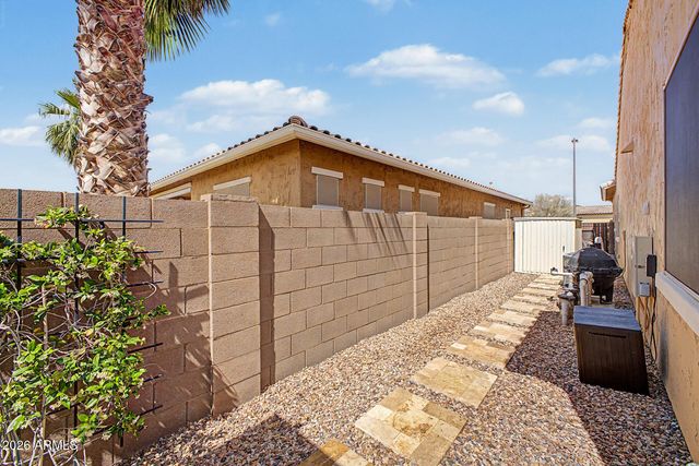 7962 S PARKCREST Street, Gilbert, AZ 85298