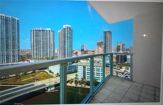 31 SE 5th St 2507, Miami, FL 33131