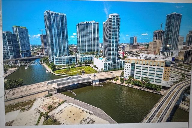 31 SE 5th St 2507, Miami, FL 33131
