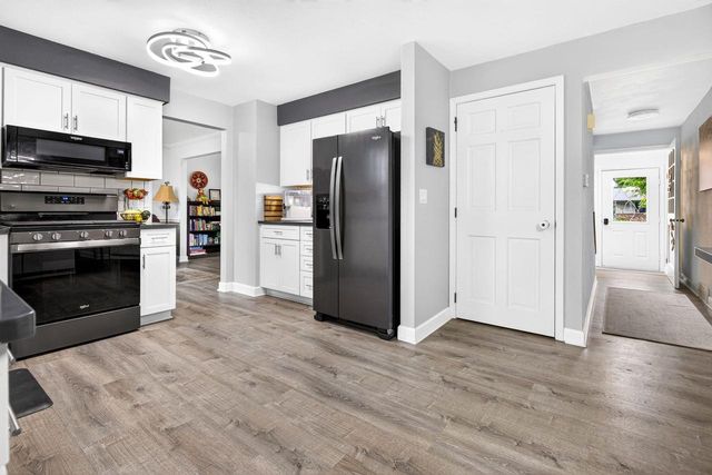 3412 N MARIAH LANE, Appleton, WI 54911