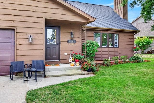 3412 N MARIAH LANE, Appleton, WI 54911