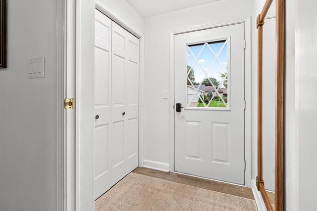 3412 N MARIAH LANE, Appleton, WI 54911