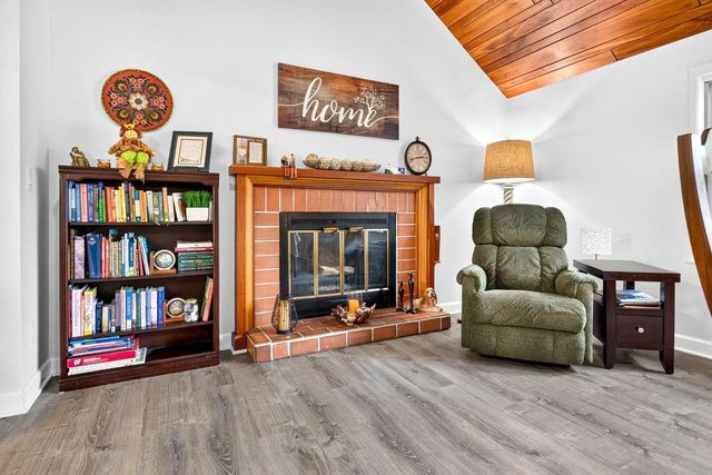 3412 N MARIAH LANE, Appleton, WI 54911