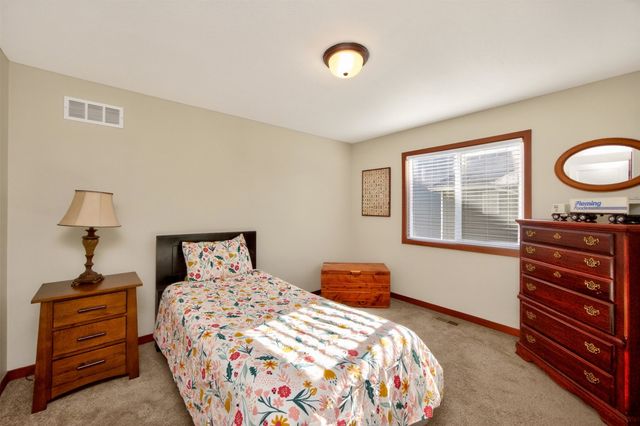 1203 NW Boulder Point Place, Ankeny, IA 50023