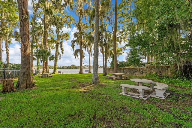 2000 E ADAMS, Maitland, FL 32751