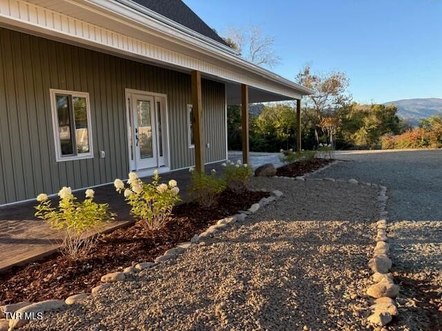 2496 Siam Road, Elizabethton, TN 37643