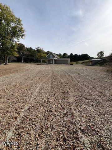 2496 Siam Road, Elizabethton, TN 37643