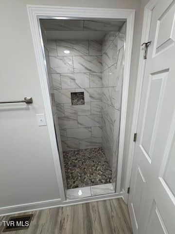 2496 Siam Road, Elizabethton, TN 37643