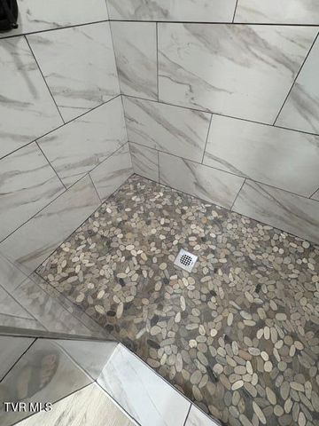 2496 Siam Road, Elizabethton, TN 37643