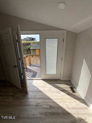 2496 Siam Road, Elizabethton, TN 37643