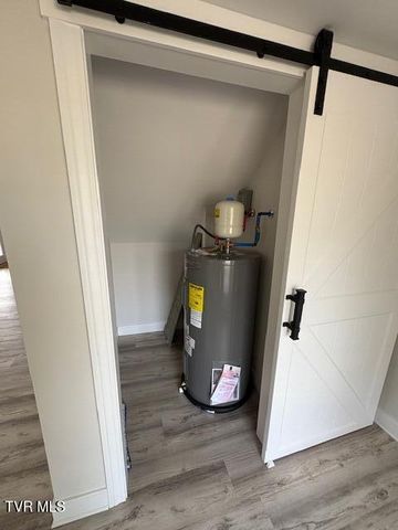 2496 Siam Road, Elizabethton, TN 37643